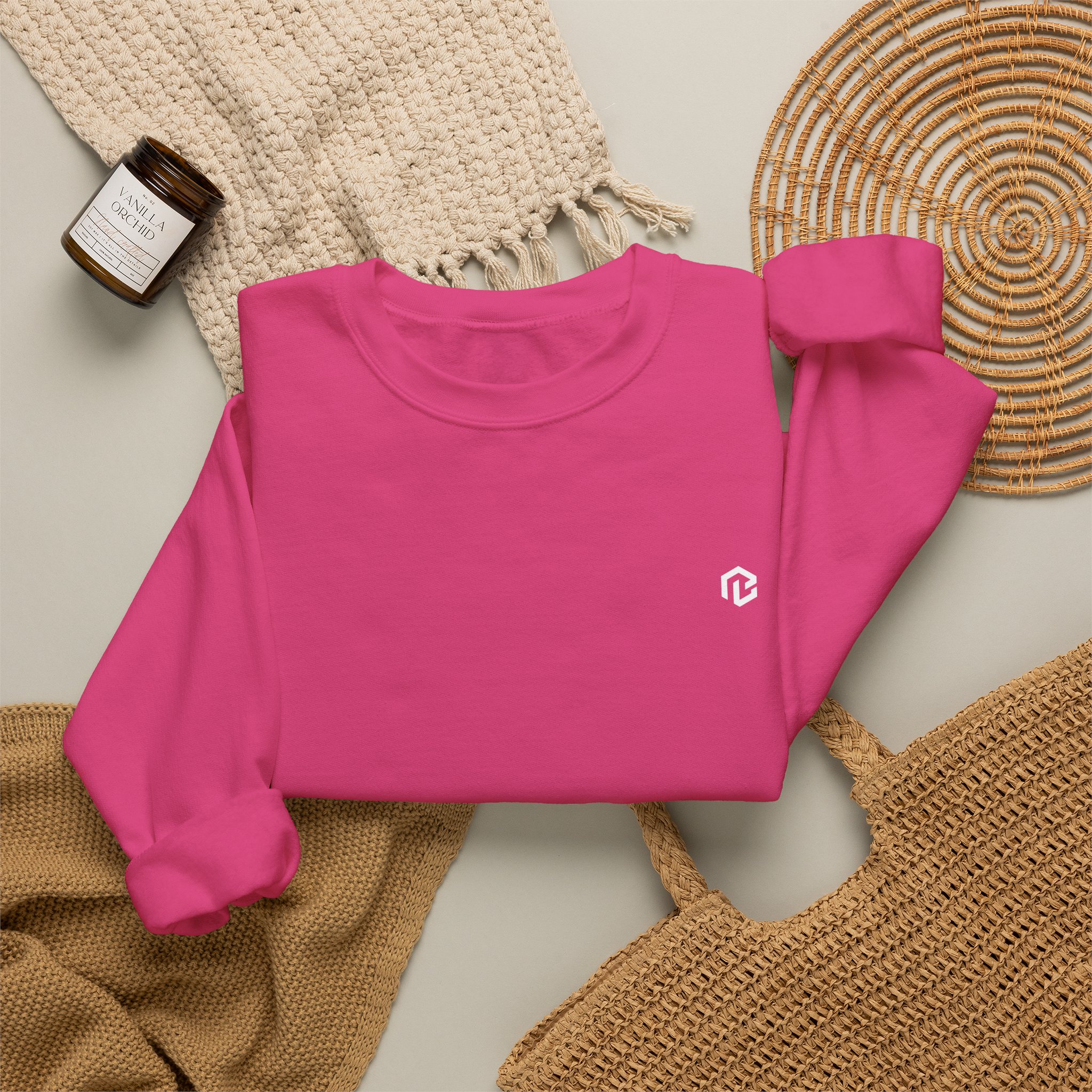 BB · Minimal White Crewneck Sweatshirt — Small Chest Logo Casual Pullover · Druck – Bild 56