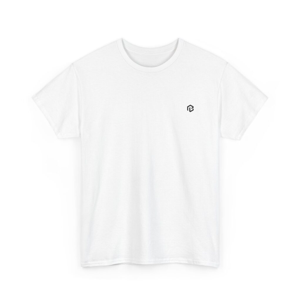 BB · Minimalist Tiny Logo Tee — Small Chest Emblem White T-Shirt · Druck · Farben 1
