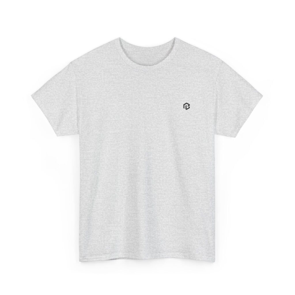 BB · Minimalist Tiny Logo Tee — Small Chest Emblem White T-Shirt · Druck · Farben 2